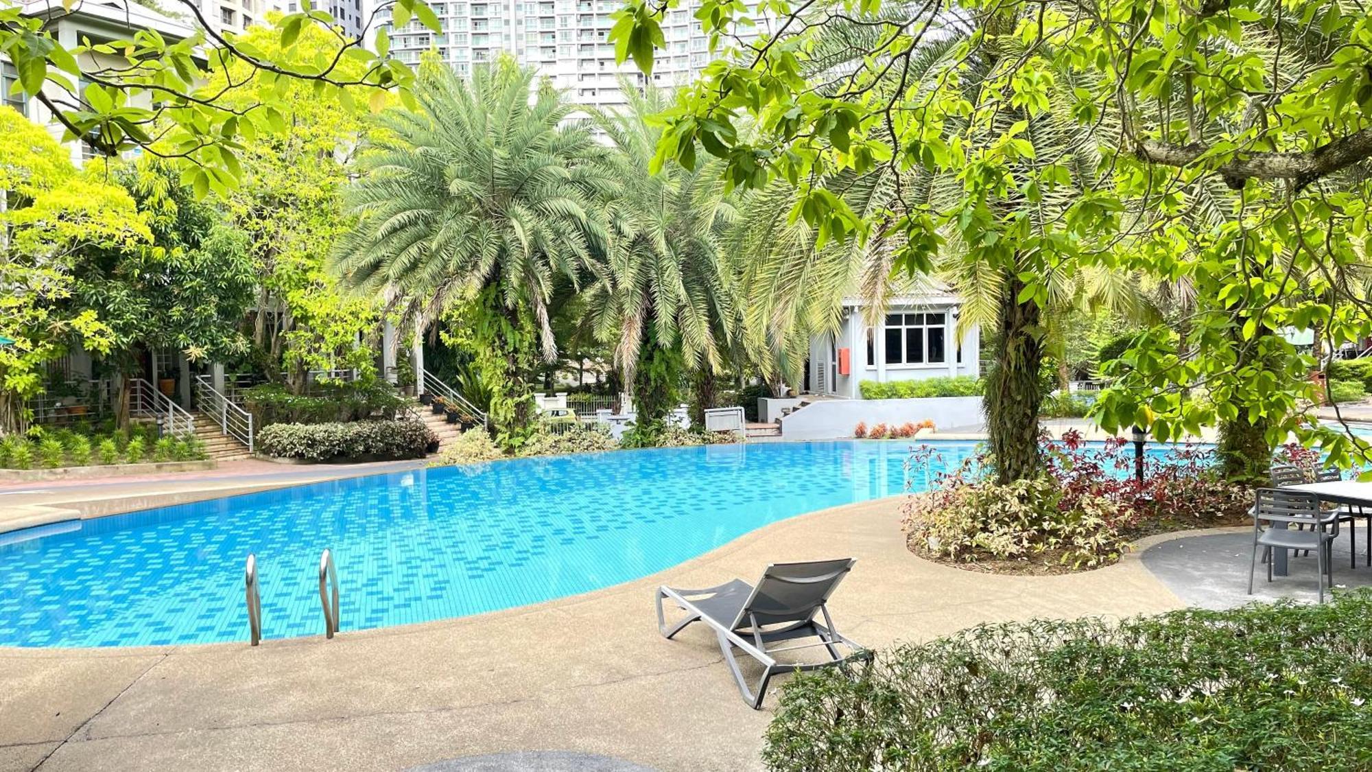 Townhouse In Klcc Vicinity